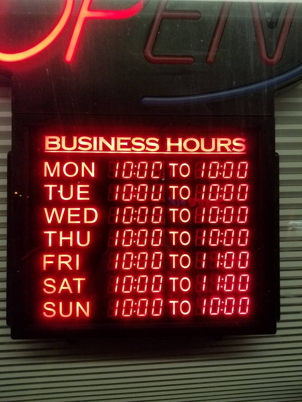 Giovannis Pizza | restaurant | 2171 Smoot Ave, Danville, WV 25053, USA | 3043694000 OR +1 304-369-4000