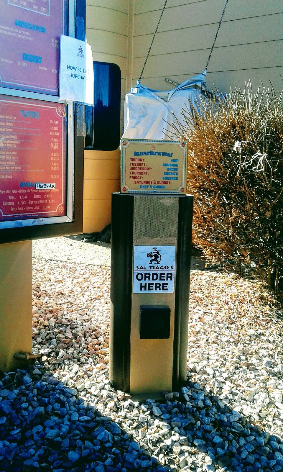 Santiagos Mexican Restaurant | restaurant | 1380 W 104th Ave, Northglenn, CO 80234, USA | 3032557945 OR +1 303-255-7945