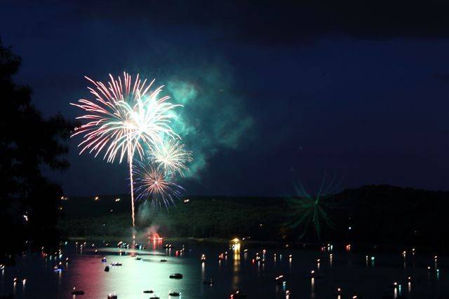 Ventris Trails End Resort and Restaurant | restaurant | 9484 Simrell Dr, Garfield, AR 72732, USA | 4793593912 OR +1 479-359-3912