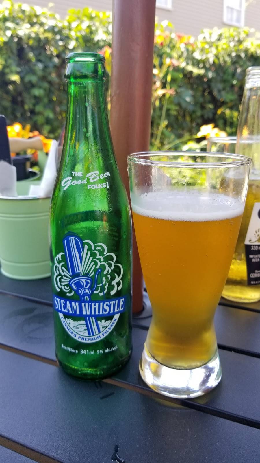 Wheatsheaf Café | restaurant | 79 Bolton St, Bobcaygeon, ON K0M 1A0, Canada | 7057389696 OR +1 705-738-9696