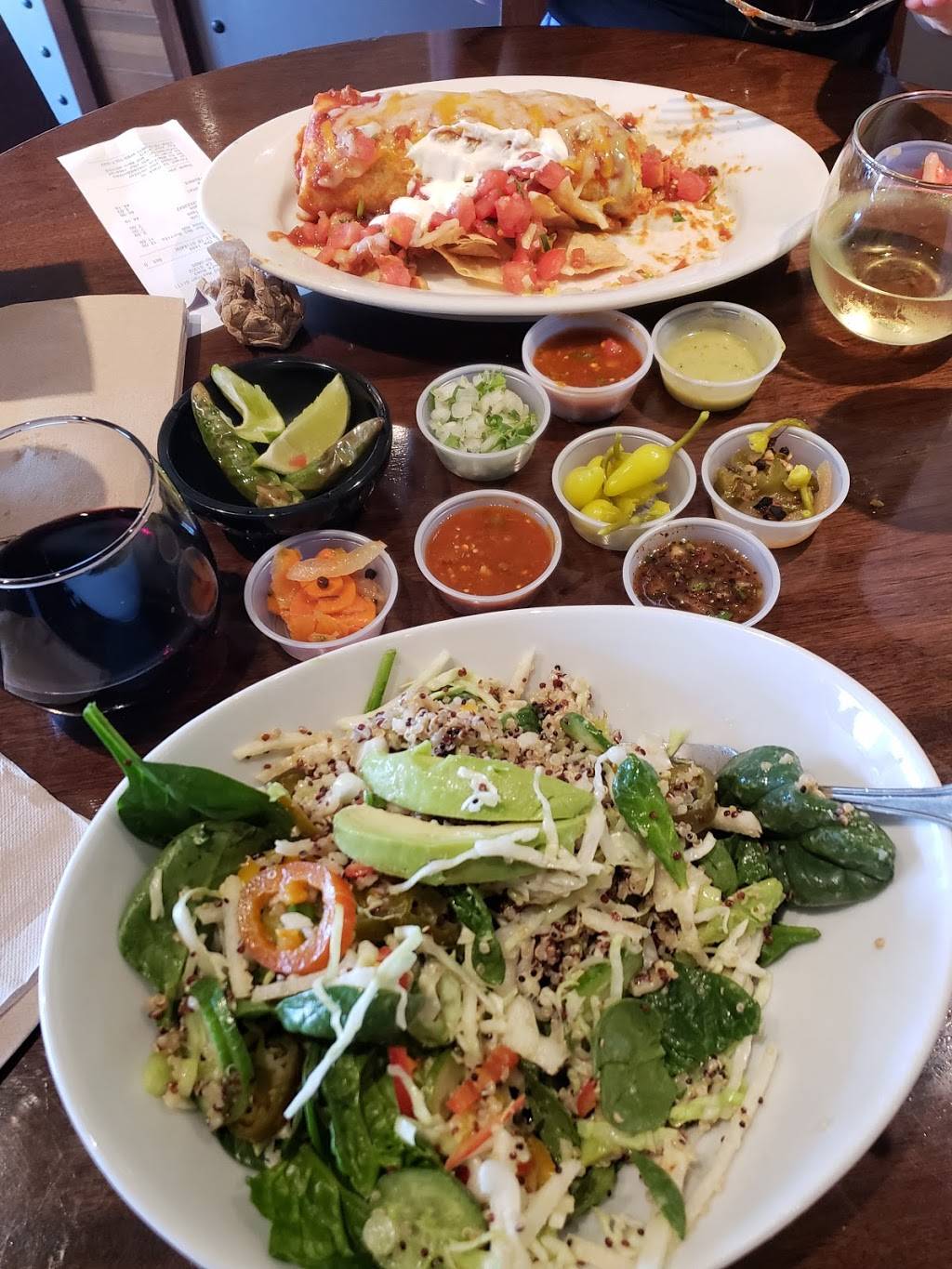 Sharkys Woodfired Mexican Grill | restaurant | Creekside Village Shopping Center, 26527 Agoura Rd, Calabasas, CA 91302, USA | 8188800885 OR +1 818-880-0885