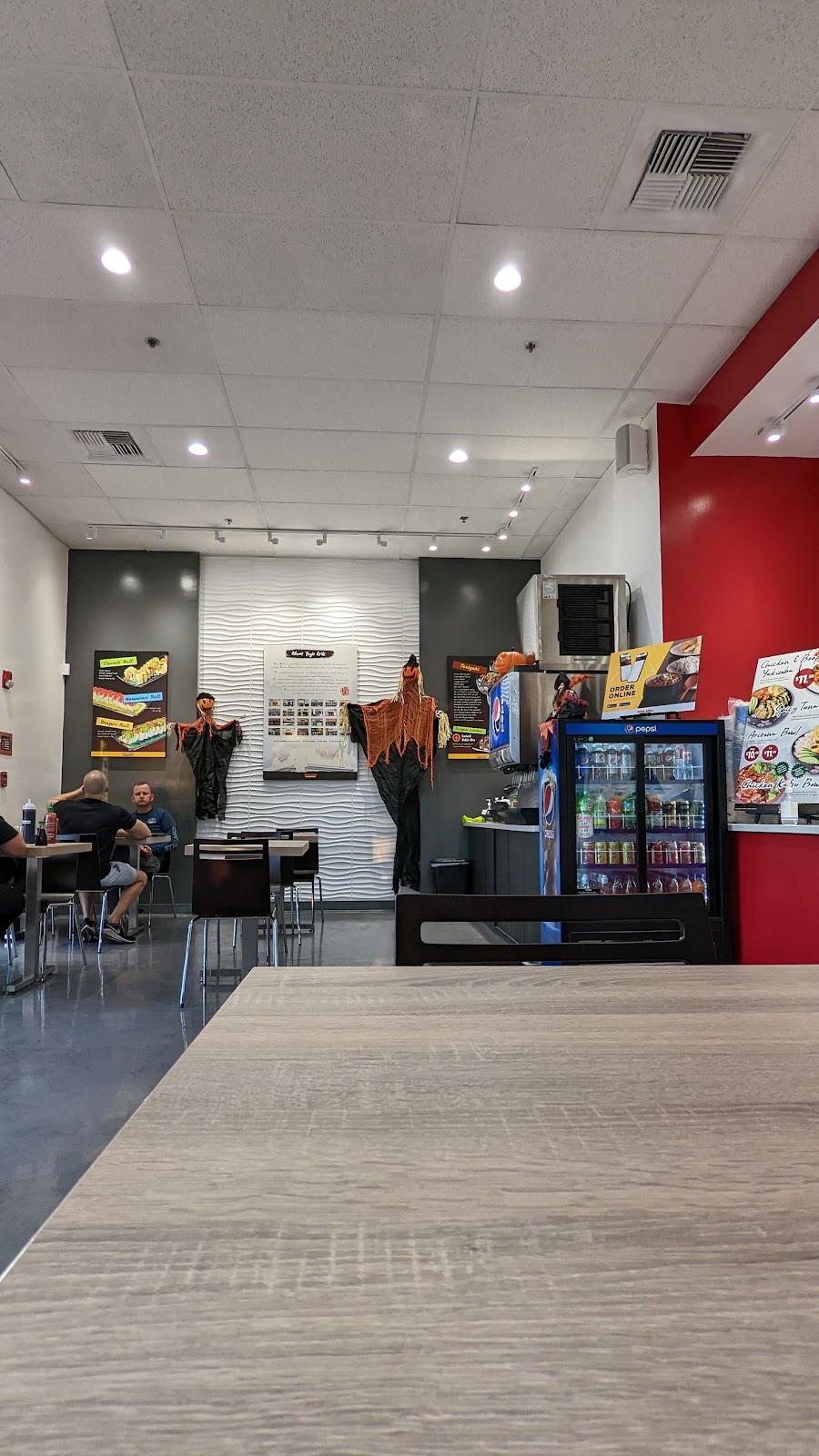 Yogis Grill Teriyaki & Roll | restaurant | 25343 Wayne Mills Pl, Valencia, CA 91355, USA | 6613884048 OR +1 661-388-4048