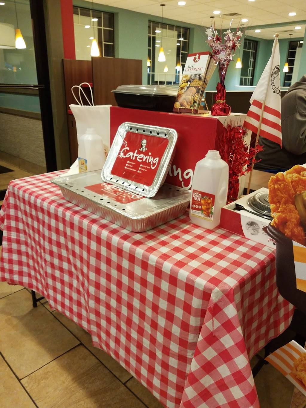 KFC | restaurant | 451 W North St, Kendallville, IN 46755, USA | 2603471160 OR +1 260-347-1160