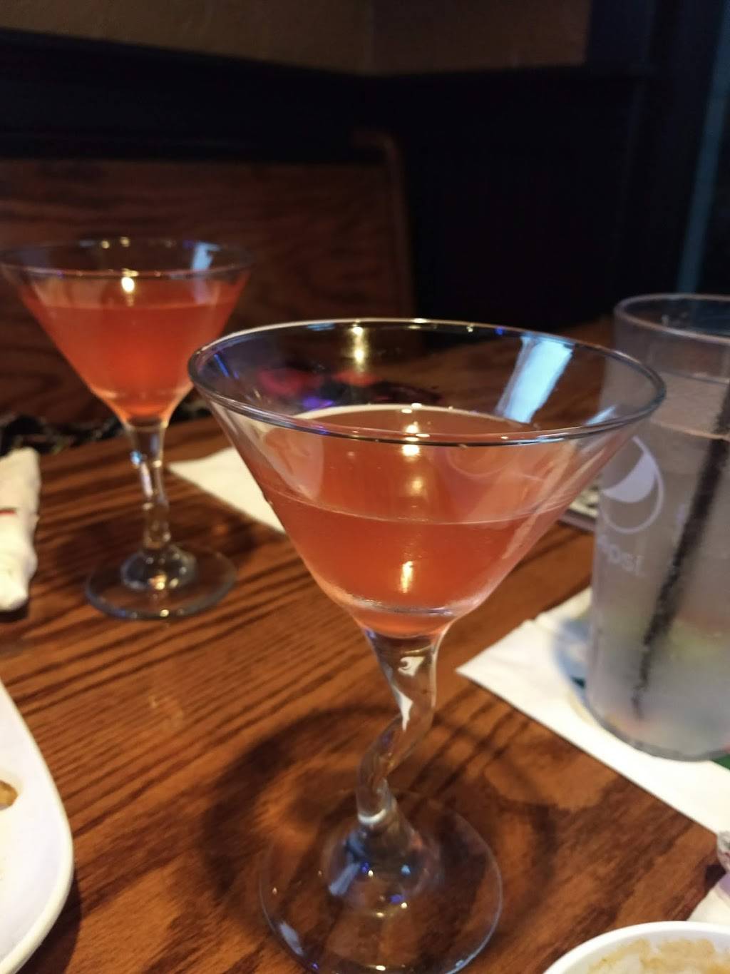 Paninis Grill of Willoughby | restaurant | 5617, 37333 Euclid Ave, Willoughby, OH 44094, USA | 4409519852 OR +1 440-951-9852