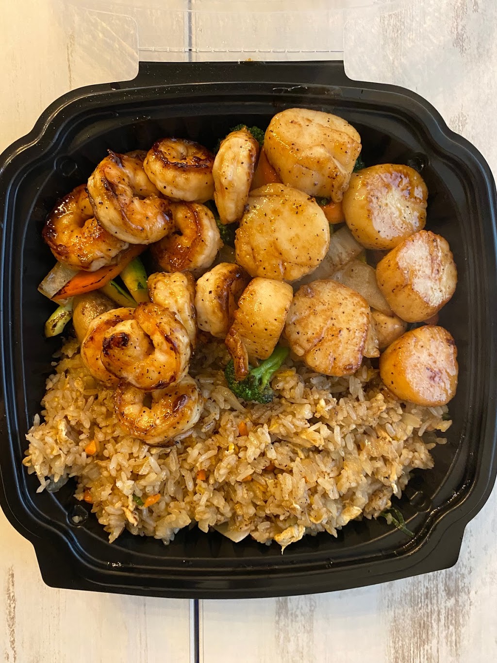 Yaki Sushi | restaurant | 4088 Airline Pkwy, Chantilly, VA 20151, USA | 5717526825 OR +1 571-752-6825