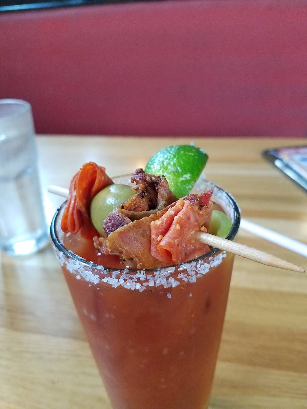 Old Chicago Pizza and Taproom | restaurant | 802 Gervais St #100, Columbia, SC 29201, USA | 8032523100 OR +1 803-252-3100