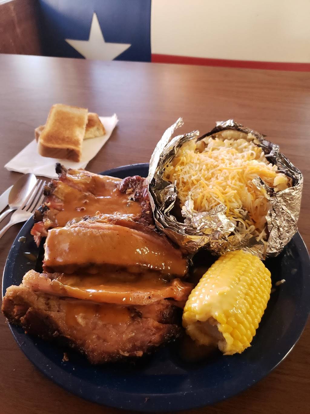 Mikes Real Pit Bar-B-Que | restaurant | 700 S Belt Line Rd, Grand Prairie, TX 75051, USA | 9722643820 OR +1 972-264-3820