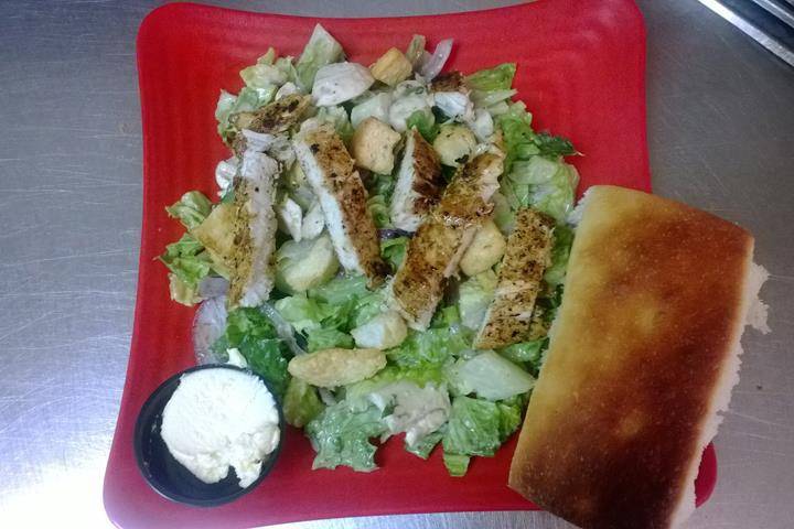 Maverick Steaks & Spirits | night club | 201 Ohren Dr, Litchfield, IL 62056, USA | 2173245614 OR +1 217-324-5614