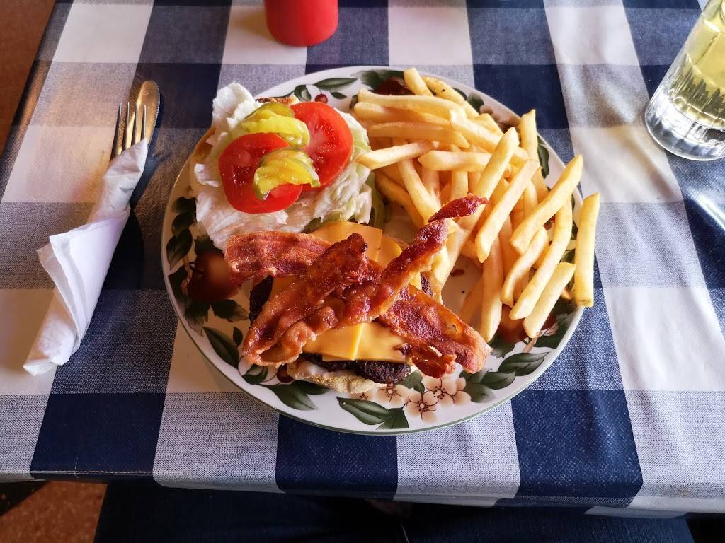 Holland House Restaurant & Tavern | restaurant | 33317 Talbot Line, Iona Station, ON N0L 1P0, Canada | 5194885294 OR +1 519-488-5294