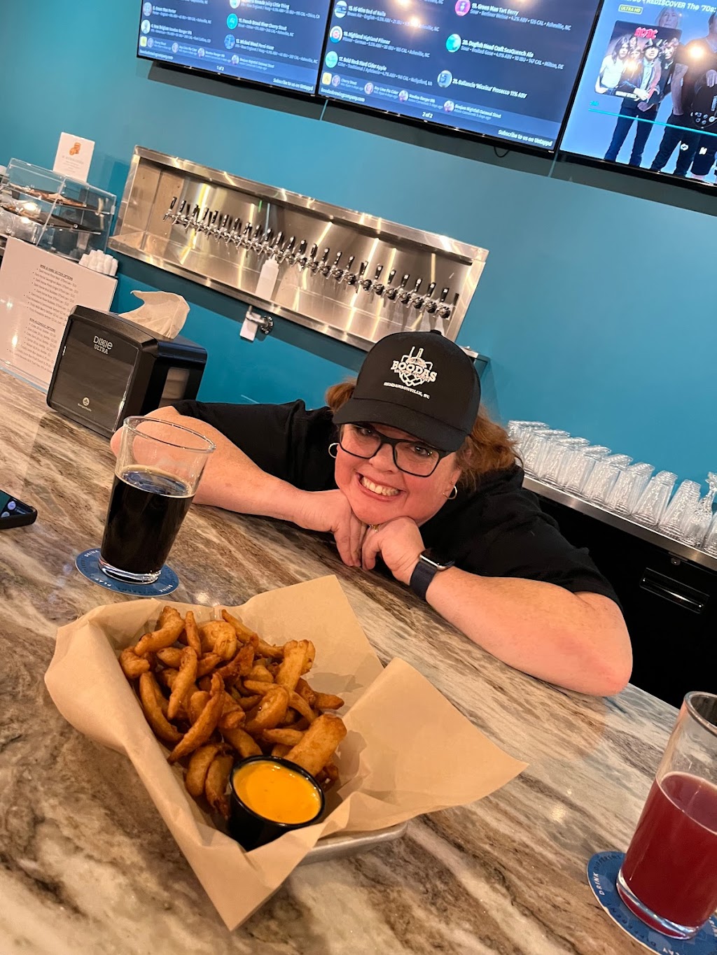 Boodas Brewing Company | restaurant | 120 E Barnwell St, Hendersonville, NC 28792, USA | 8284352727 OR +1 828-435-2727