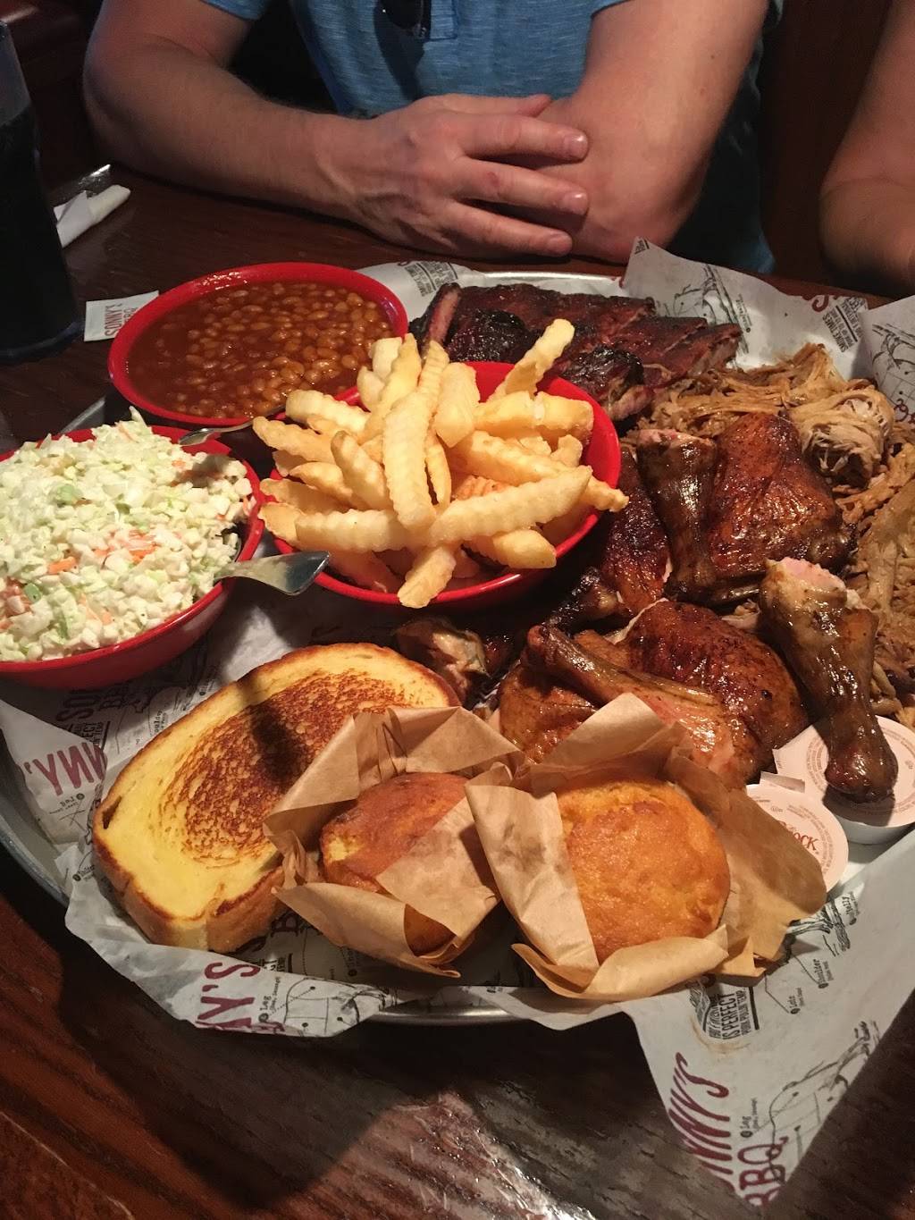 Sonnys BBQ | restaurant | 4385 Park Blvd N, Pinellas Park, FL 33781, USA | 7275468300 OR +1 727-546-8300
