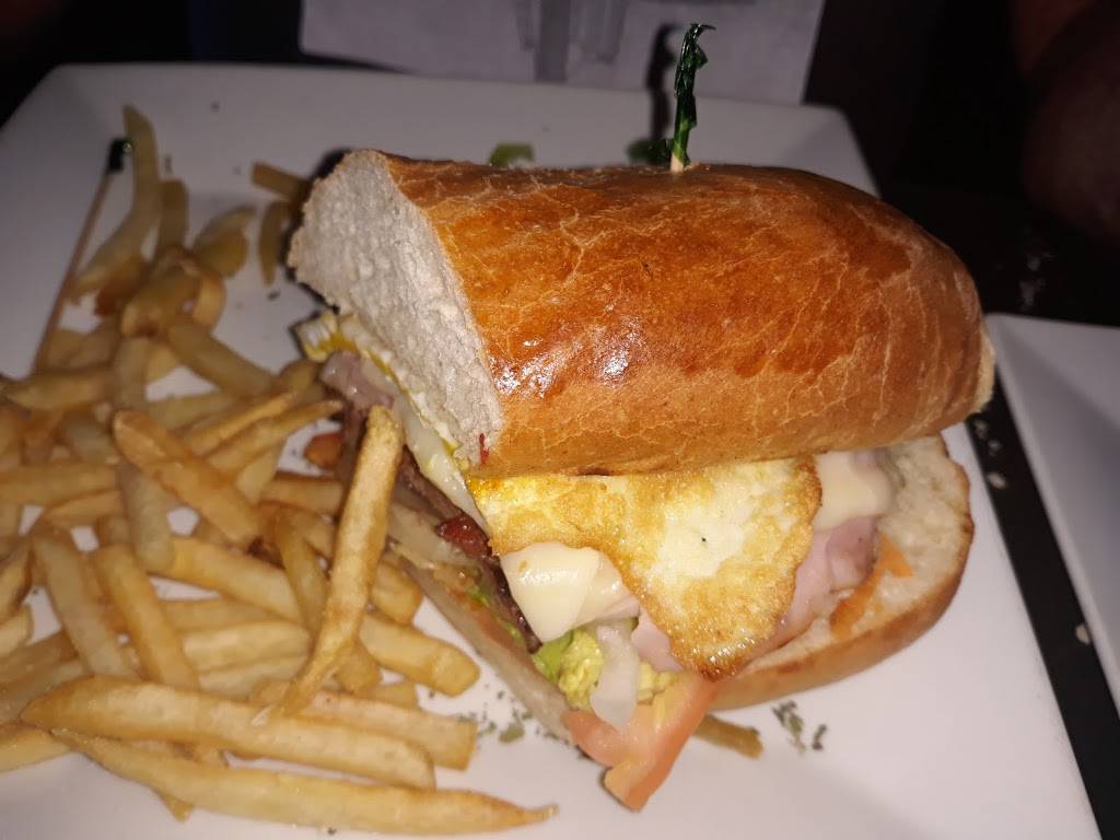 Los Gauchitos Pizzeria | restaurant | 4315 NW 7th St, Miami, FL 33126, USA | 3054470199 OR +1 305-447-0199