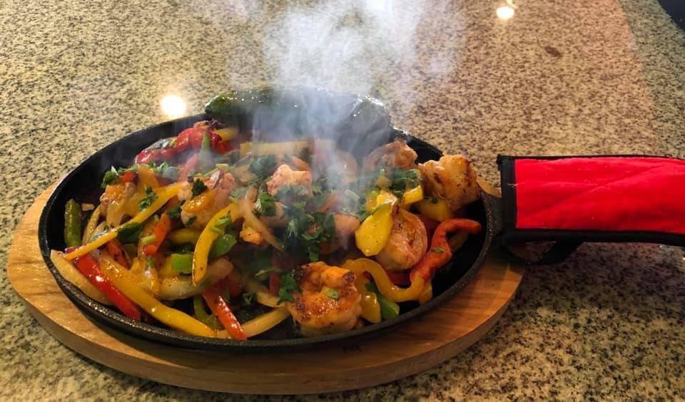 Ricos Resturaunt | restaurant | 795 Sunset St, Coalinga, CA 93210, USA | 5598218282 OR +1 559-821-8282