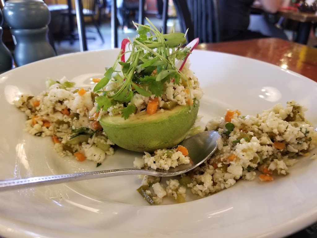 Lolitas Bistro | restaurant | 6950 McPherson Rd STE C, Laredo, TX 78041, USA | 9565685334 OR +1 956-568-5334