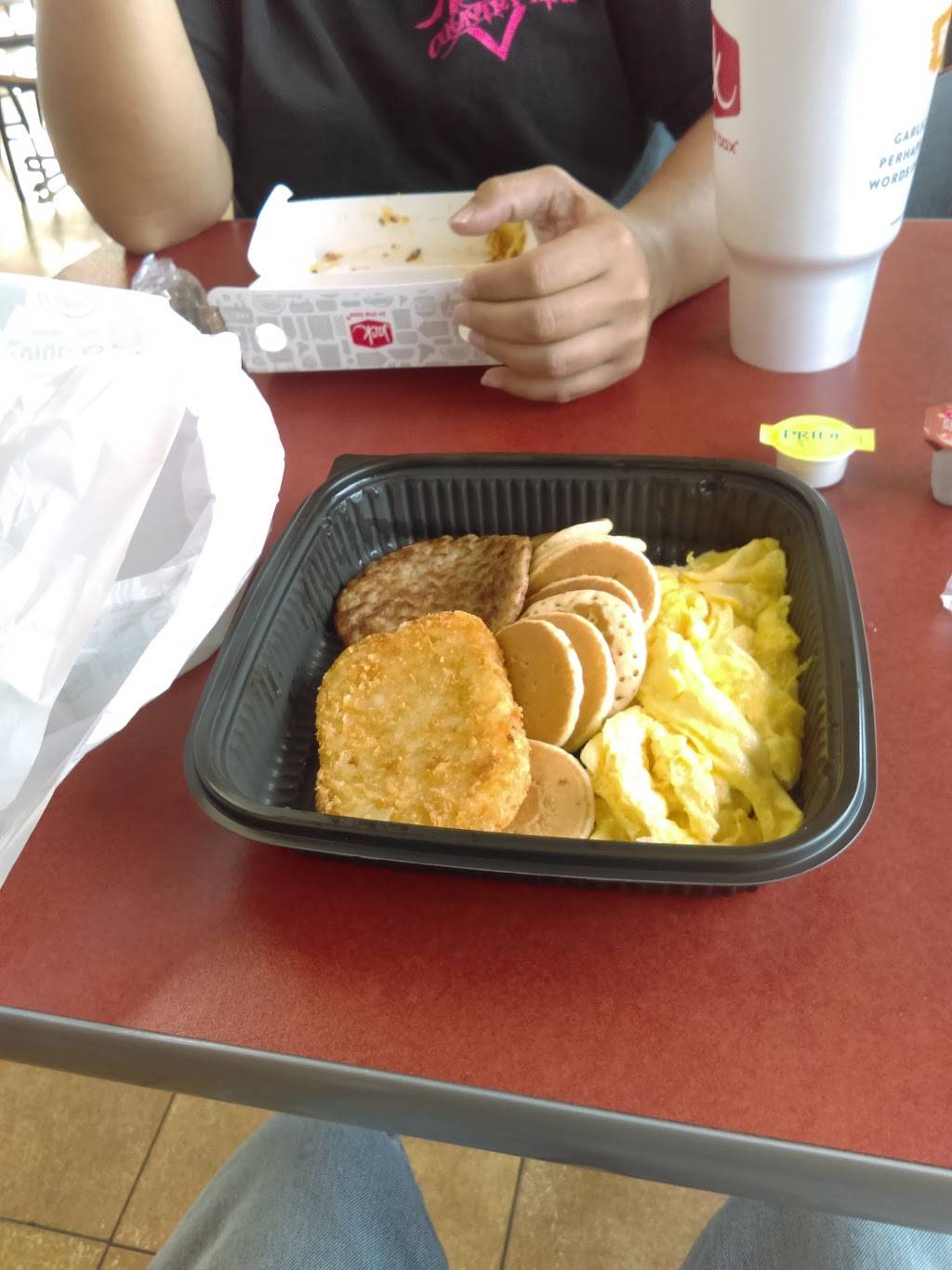 Jack in the Box | restaurant | 8000 Howard Dr, Houston, TX 77017, USA | 7136453612 OR +1 713-645-3612