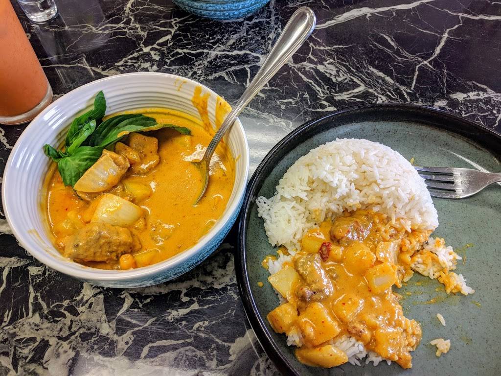 Thians Thai Fusion | restaurant | 825 Point Brown Ave NE, Ocean Shores, WA 98569, USA | 3609409010 OR +1 360-940-9010