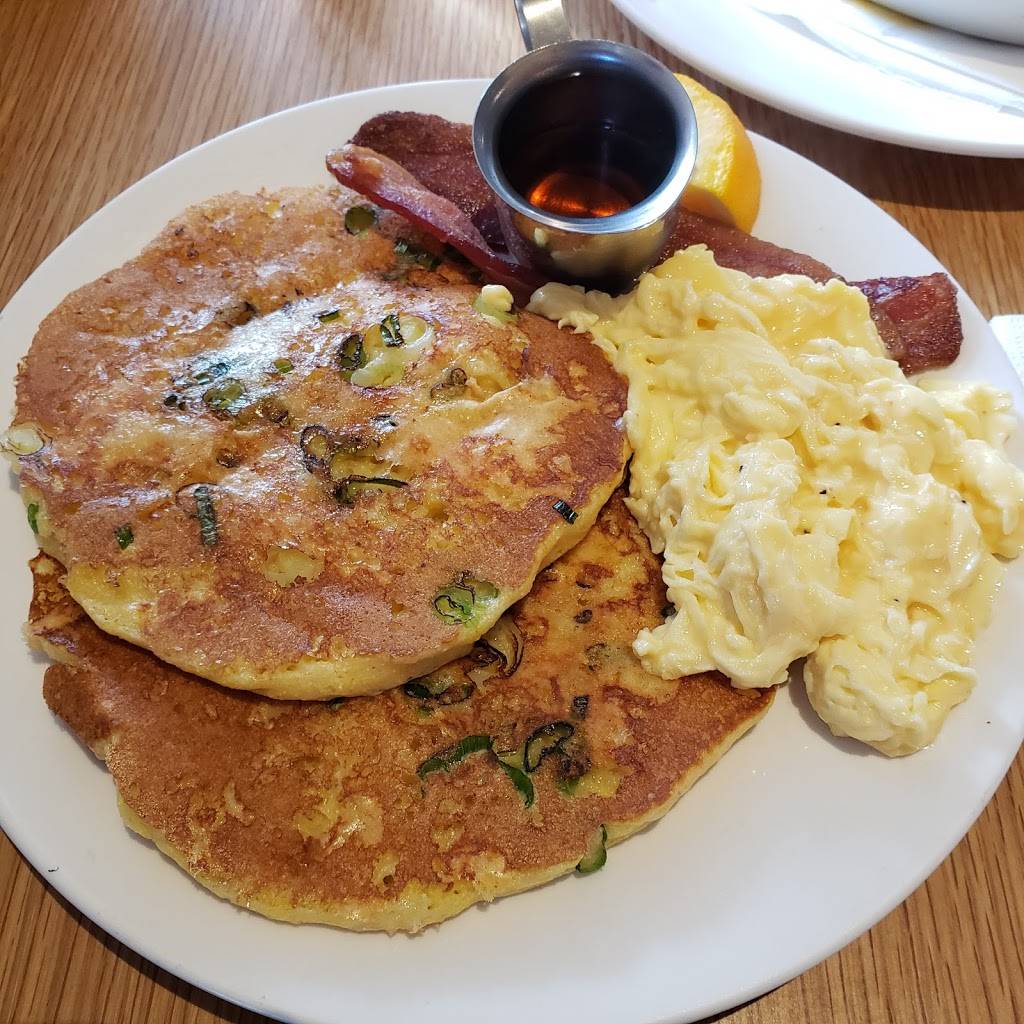 Heyday Bar & Restaurant | restaurant | 1372 31st Ave S, Seattle, WA 98144, USA | 2068299816 OR +1 206-829-9816