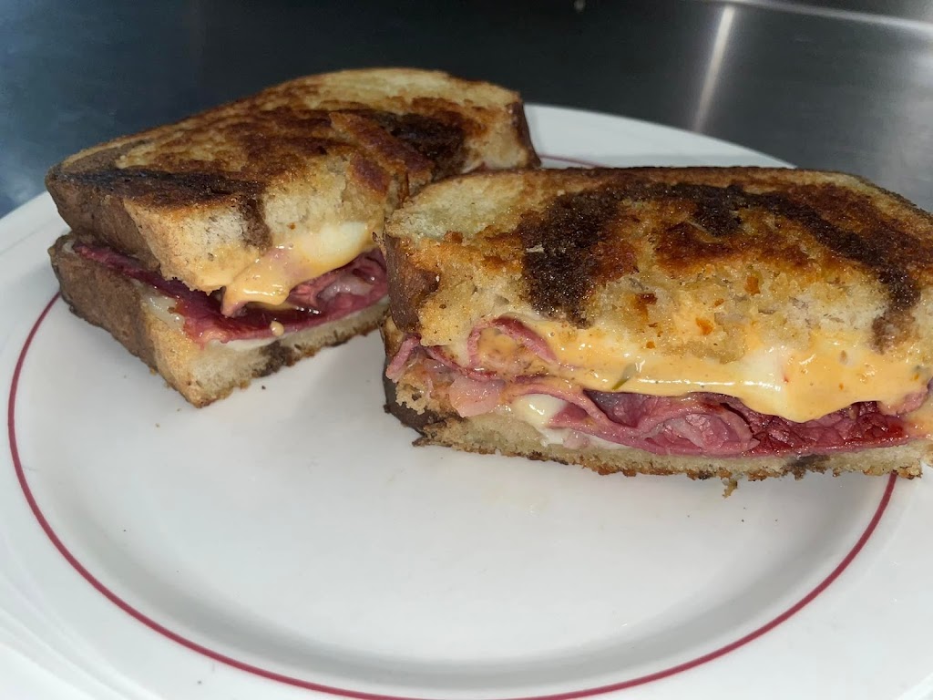 Montys By The Lake 1241 Greenville Rd NE Cortland, OH 44410 | restaurant | 1241 Greenville Rd NE, Cortland, OH 44410, USA | 3306385598 OR +1 330-638-5598