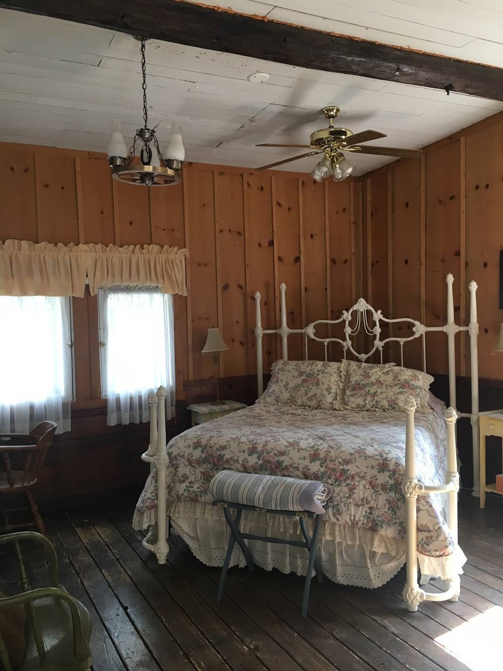 Red Moose Cafe & Inn | restaurant | 224 Main St, Sierra City, CA 96125, USA | 5308621024 OR +1 530-862-1024