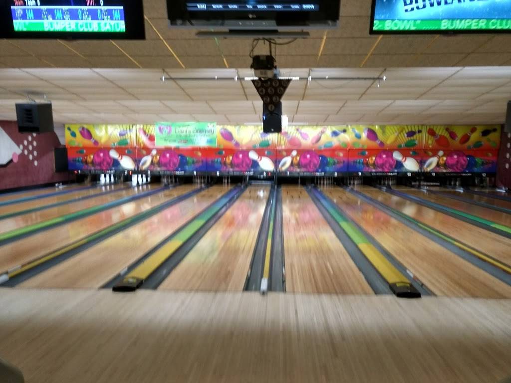 Coral Lanes LLC | night club | 1025 Grand Ave, Rothschild, WI 54474, USA | 7153595300 OR +1 715-359-5300