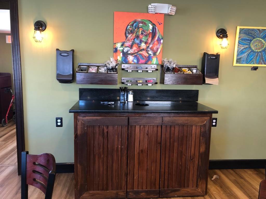 Up Down Eatery and Coffeehouse | restaurant | 2215 US-45, Columbus, MS 39705, USA | 6625701526 OR +1 662-570-1526