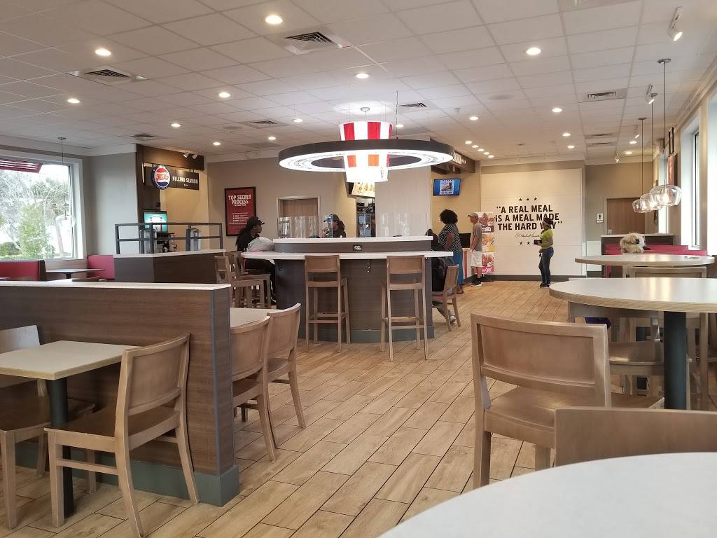 KFC | restaurant | 948 Mason Ave, Daytona Beach, FL 32117, USA | 3862562377 OR +1 386-256-2377