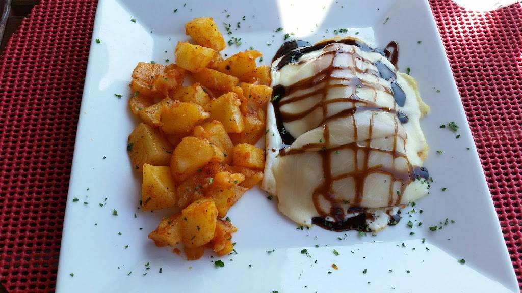 StationHouse Wine Bar & Grill | night club | 2520 Main St, Stratford, CT 06615, USA | 2033771648 OR +1 203-377-1648