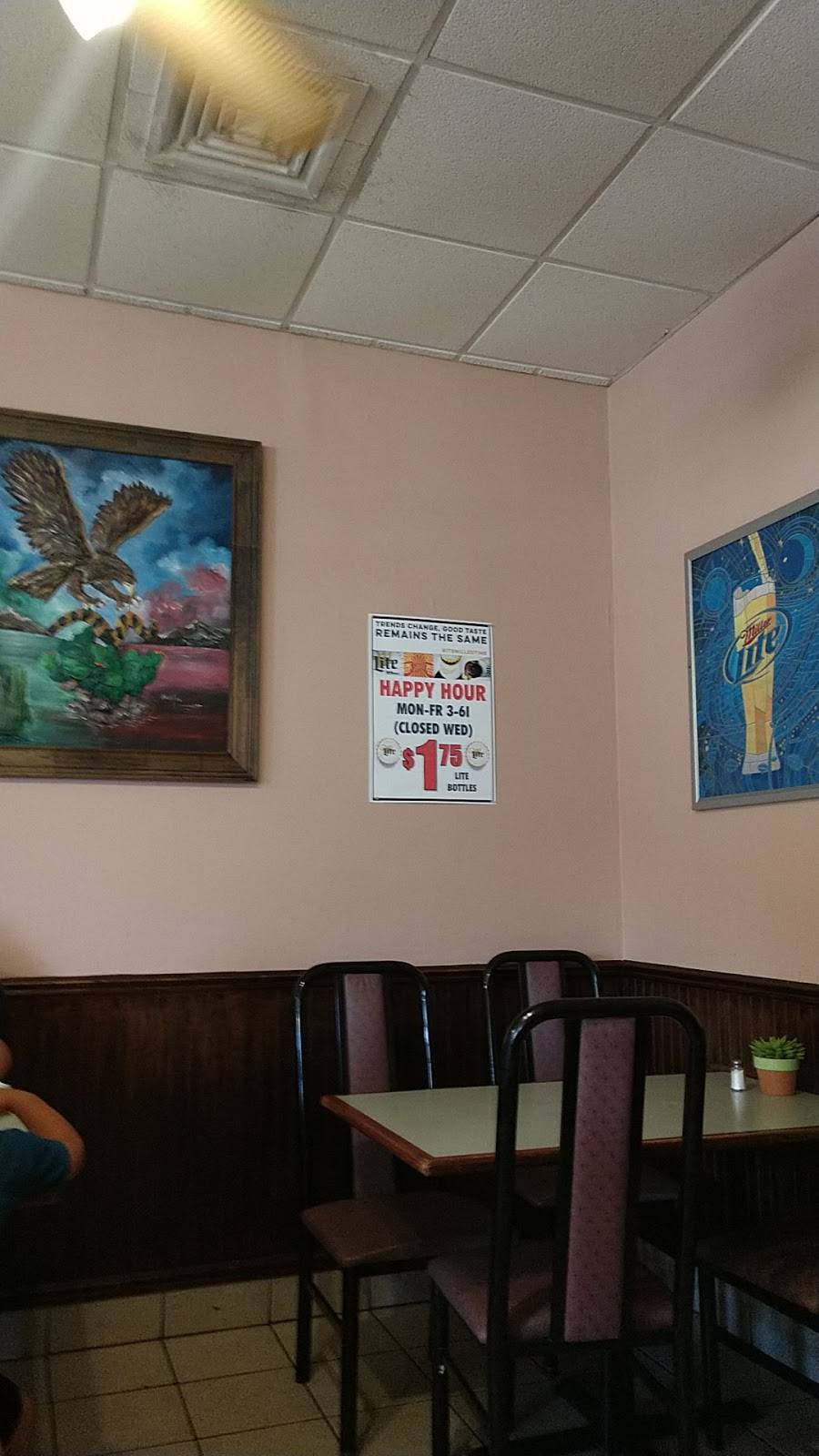 Taqueria El Porton | restaurant | 901 N Main St, Bloomington, IL 61701, USA | 3098201625 OR +1 309-820-1625