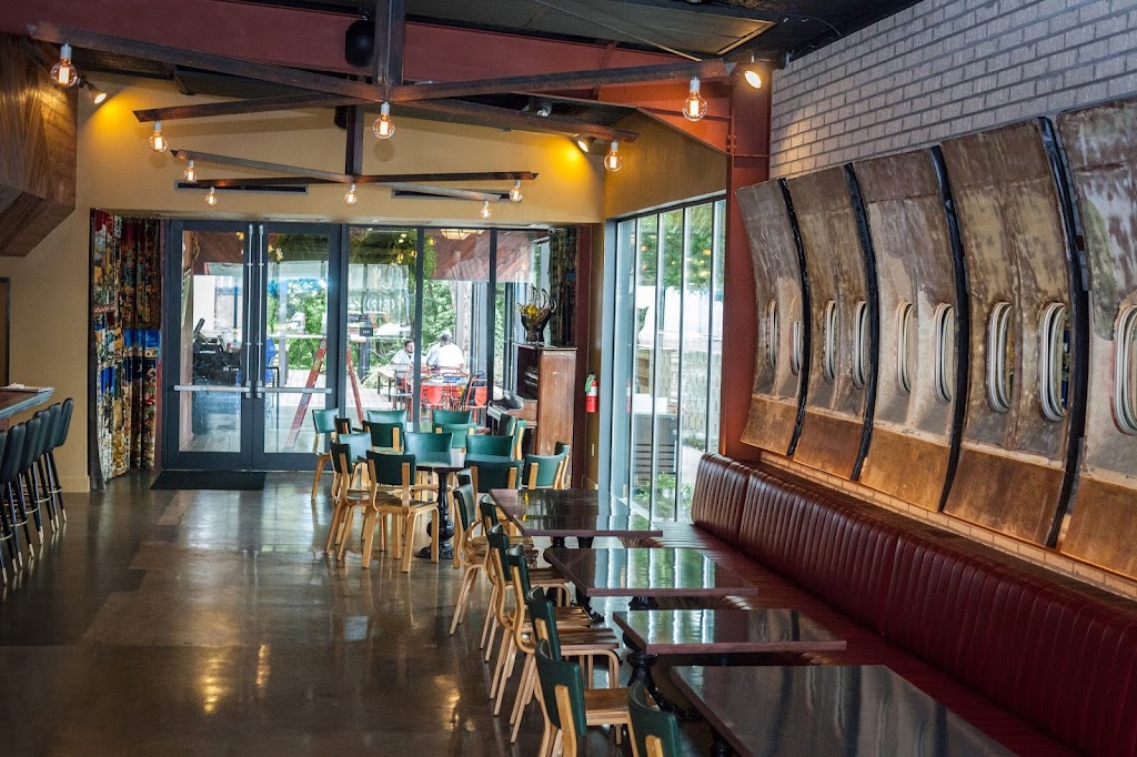 Irene’s | restaurant | 506 West Ave, Austin, TX 78701, USA | 5122980853 OR +1 512-298-0853