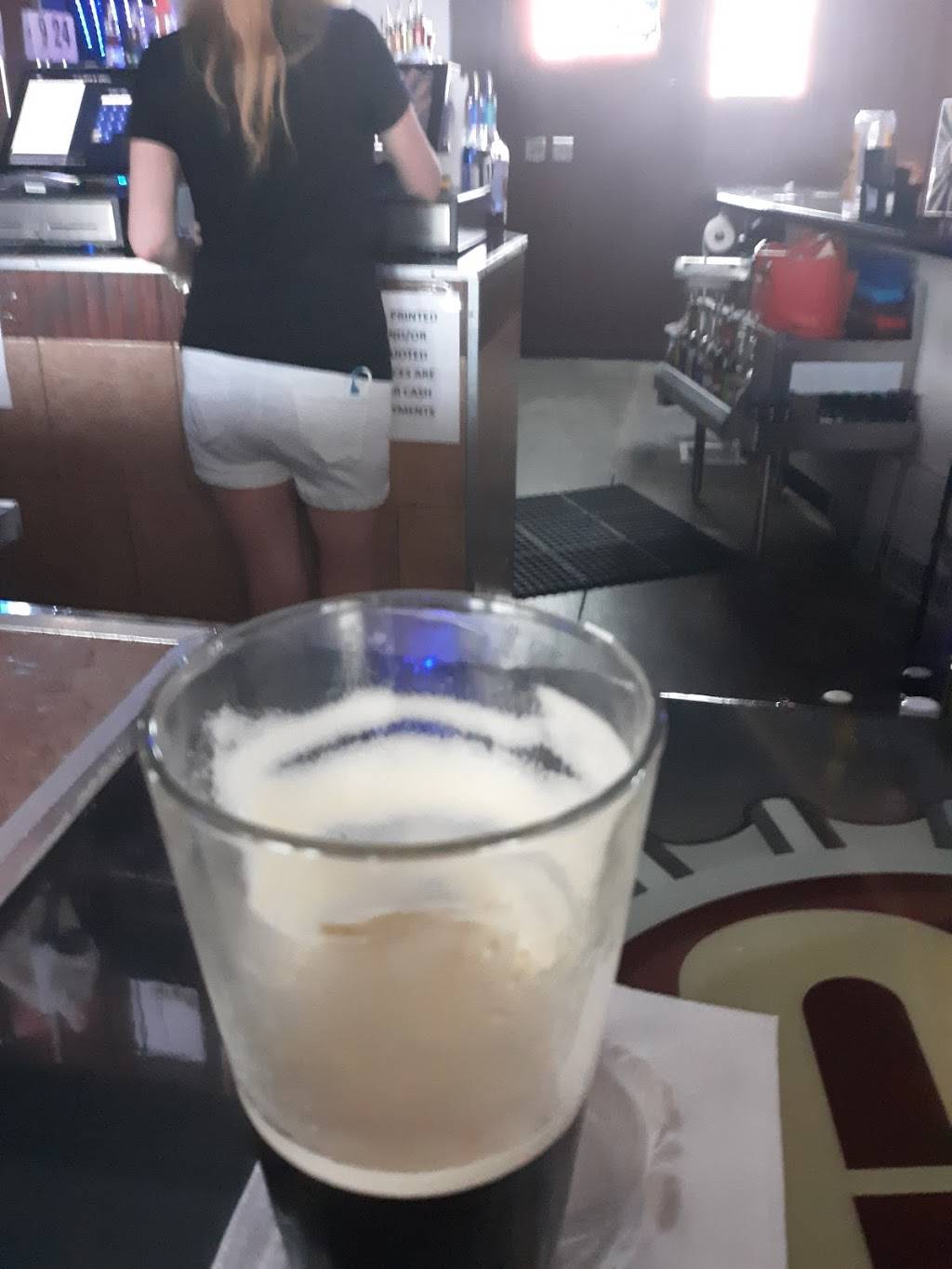 AJ’s Bar and Grill | restaurant | 12066 Starcrest Dr Suite 640, San Antonio, TX 78247, USA | 2103147394 OR +1 210-314-7394