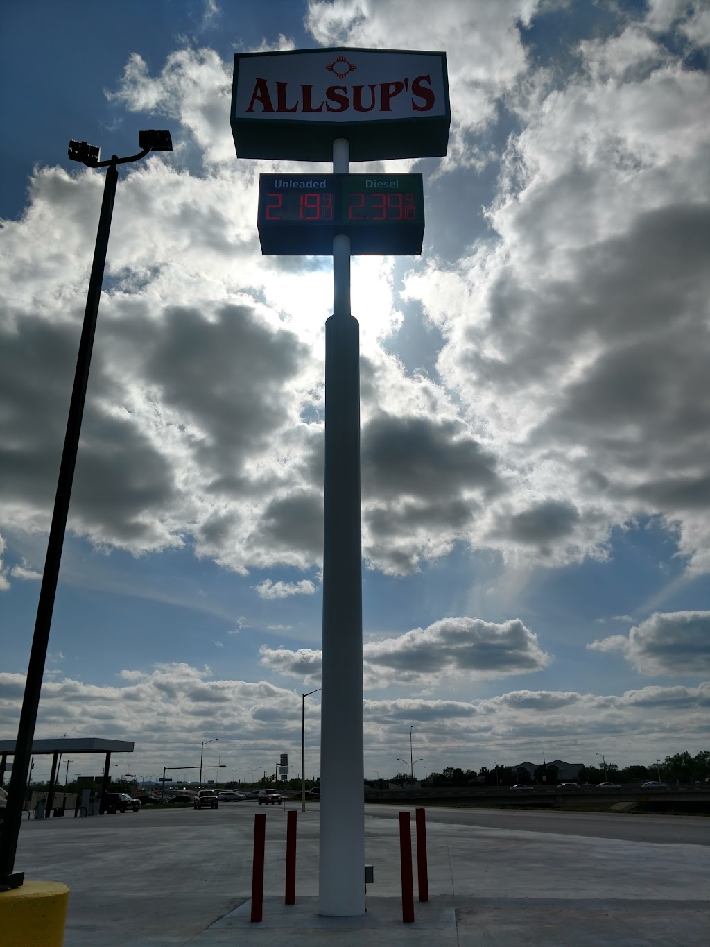 Allsups Convenience Store | restaurant | 514 N Main St, San Angelo, TX 76905, USA | 3256587554 OR +1 325-658-7554