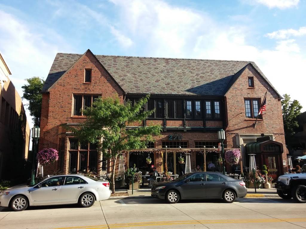 220 Merrill | restaurant | 220 E Merrill St, Birmingham, MI 48009, USA | 2486462220 OR +1 248-646-2220