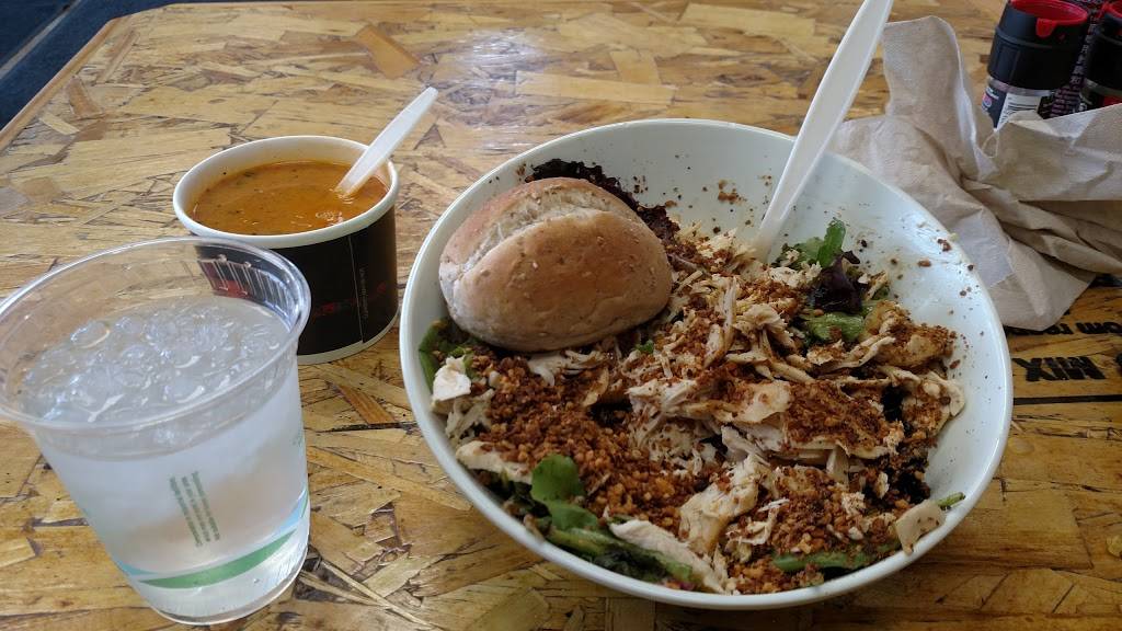 Greenbelly | restaurant | 210 N 114th St, Omaha, NE 68154, USA | 4023341300 OR +1 402-334-1300