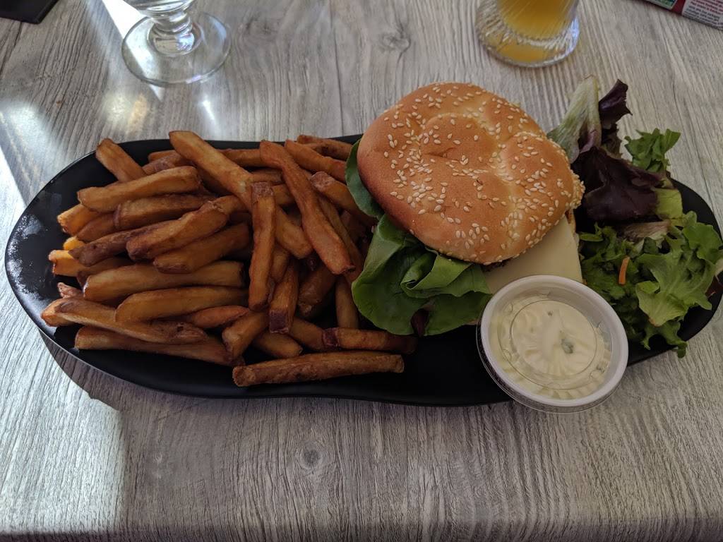 Restaurant-Terrasse Du Manoir | restaurant | Chutes-Montmorency, Quebec City, QC G1C 1S1, Canada | 8445224883 OR +1 844-522-4883