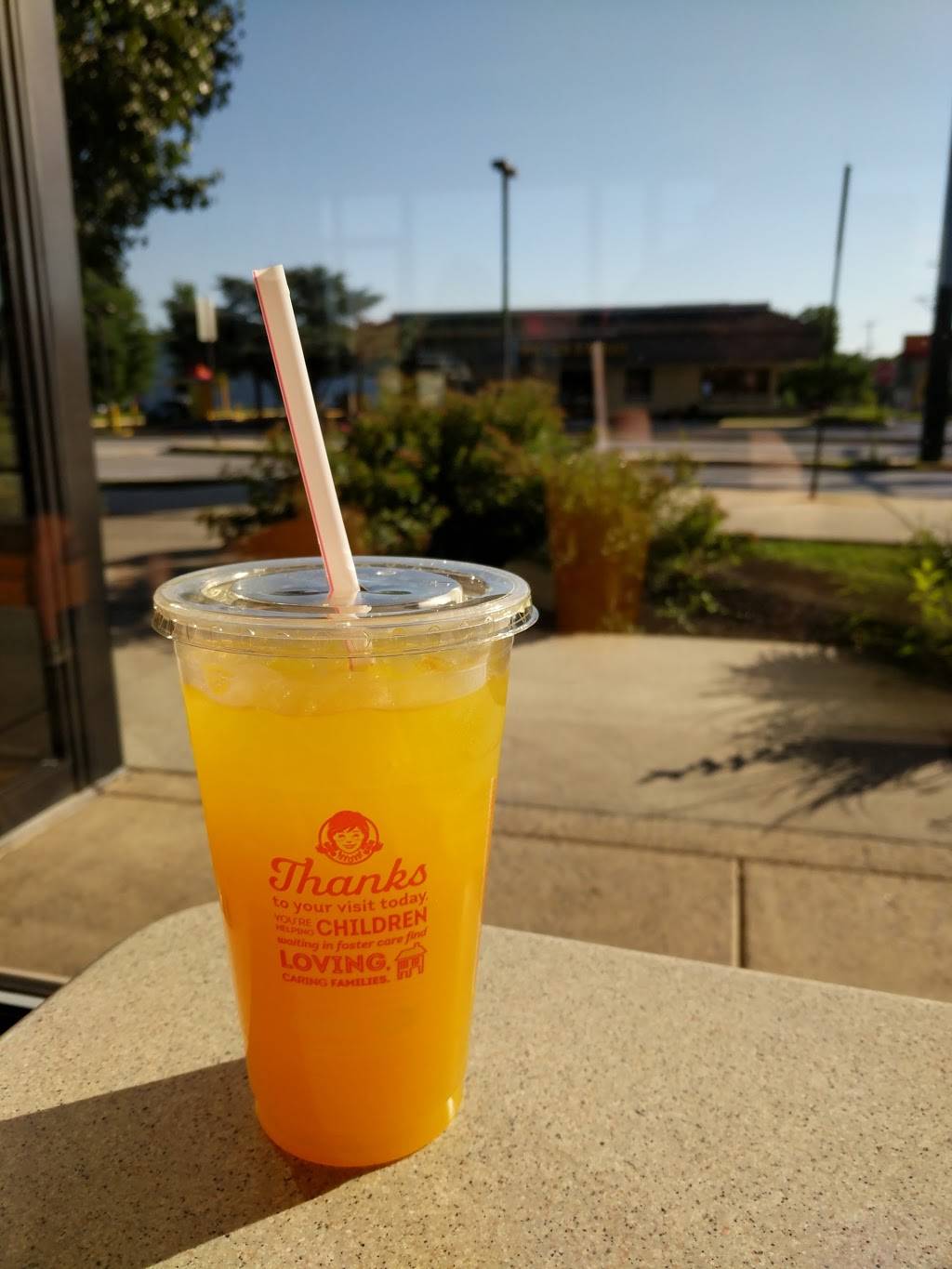 Wendys | restaurant | 310 MacDade Boulevard, Folsom, PA 19033, USA | 6104612257 OR +1 610-461-2257