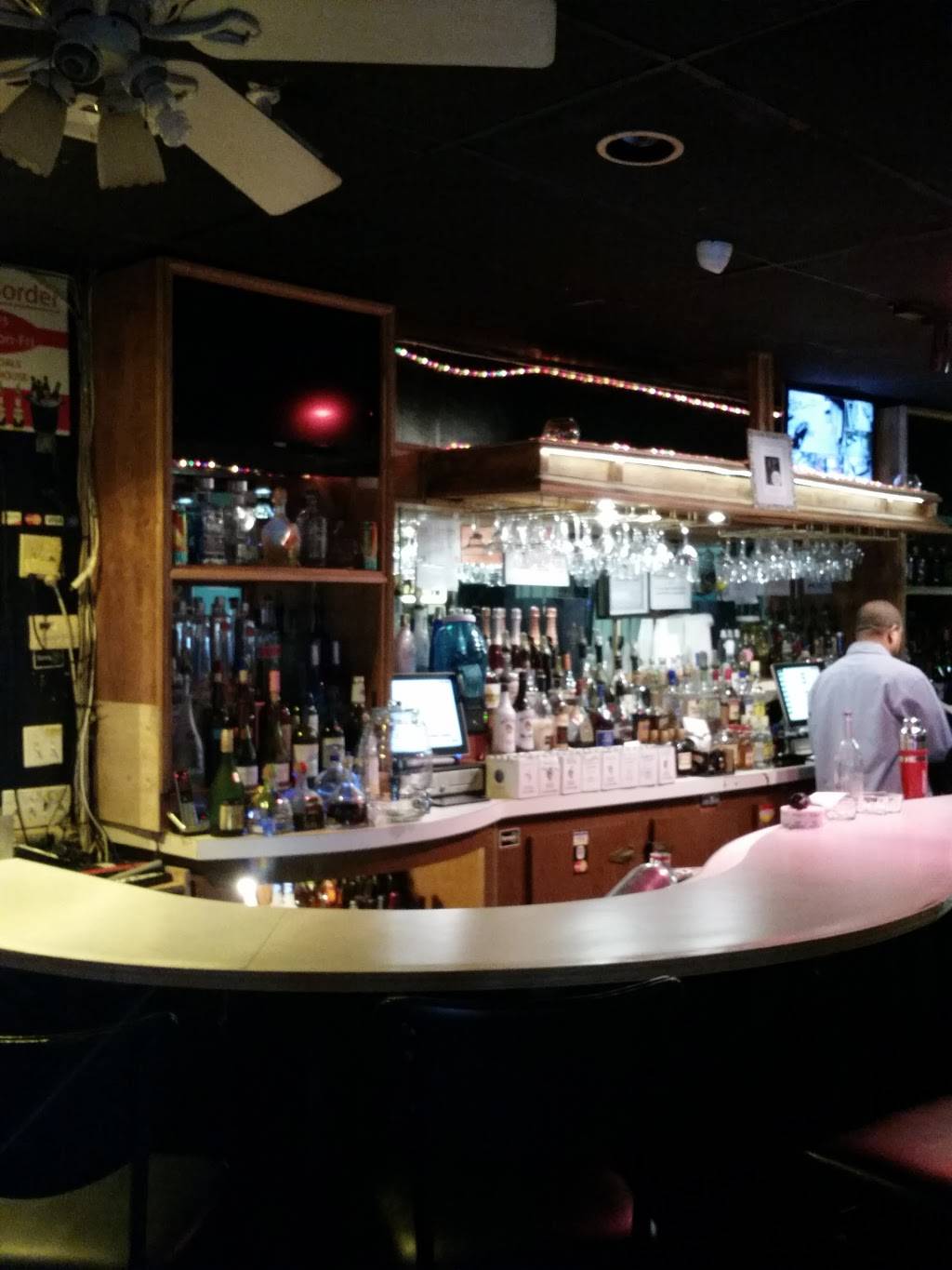 Inn At the Border | restaurant | 146 W Sandford Blvd, Mt Vernon, NY 10550, USA | 9143639712 OR +1 914-363-9712