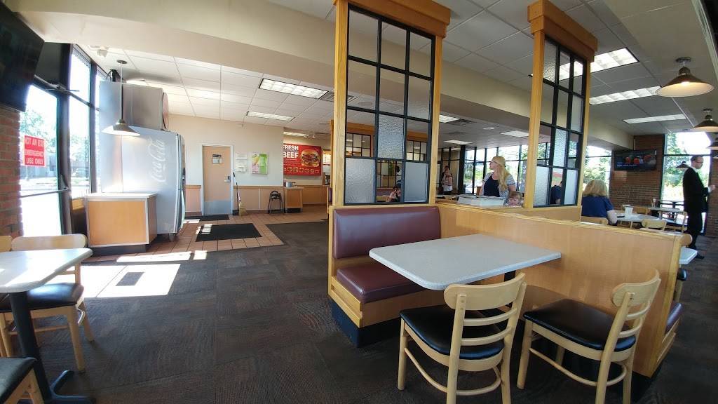 Wendys | restaurant | 175 N Genesee St, Utica, NY 13502, USA | 3157248355 OR +1 315-724-8355