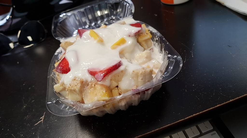 Mr Antojos Deli & Fruteria | restaurant | 573 H St, Chula Vista, CA 91910, USA | 6196216862 OR +1 619-621-6862