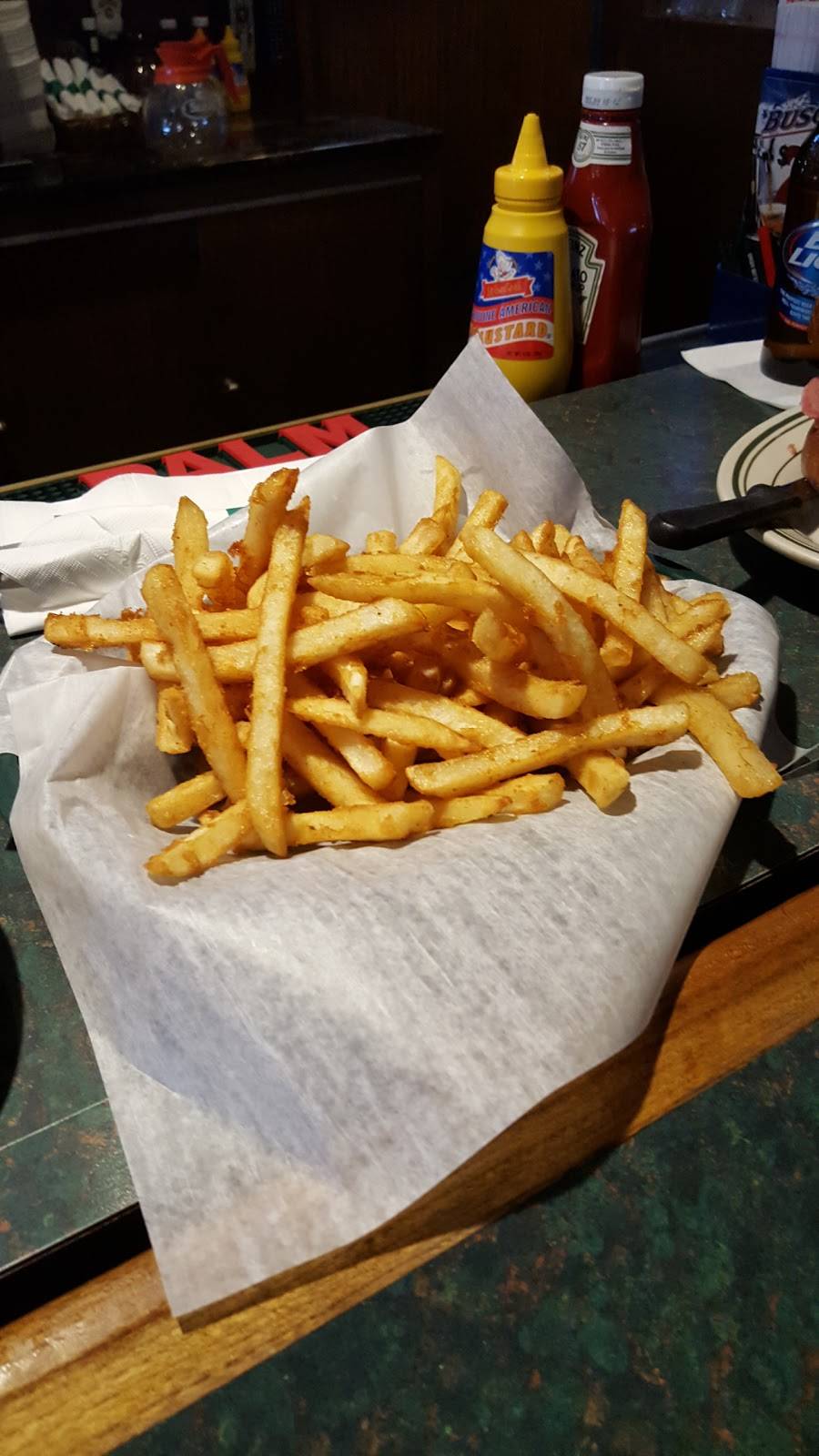 Jimmy Dees Restaurant Lounge | restaurant | 43820 N Groesbeck Hwy, Clinton Twp, MI 48036, USA | 5864637500 OR +1 586-463-7500