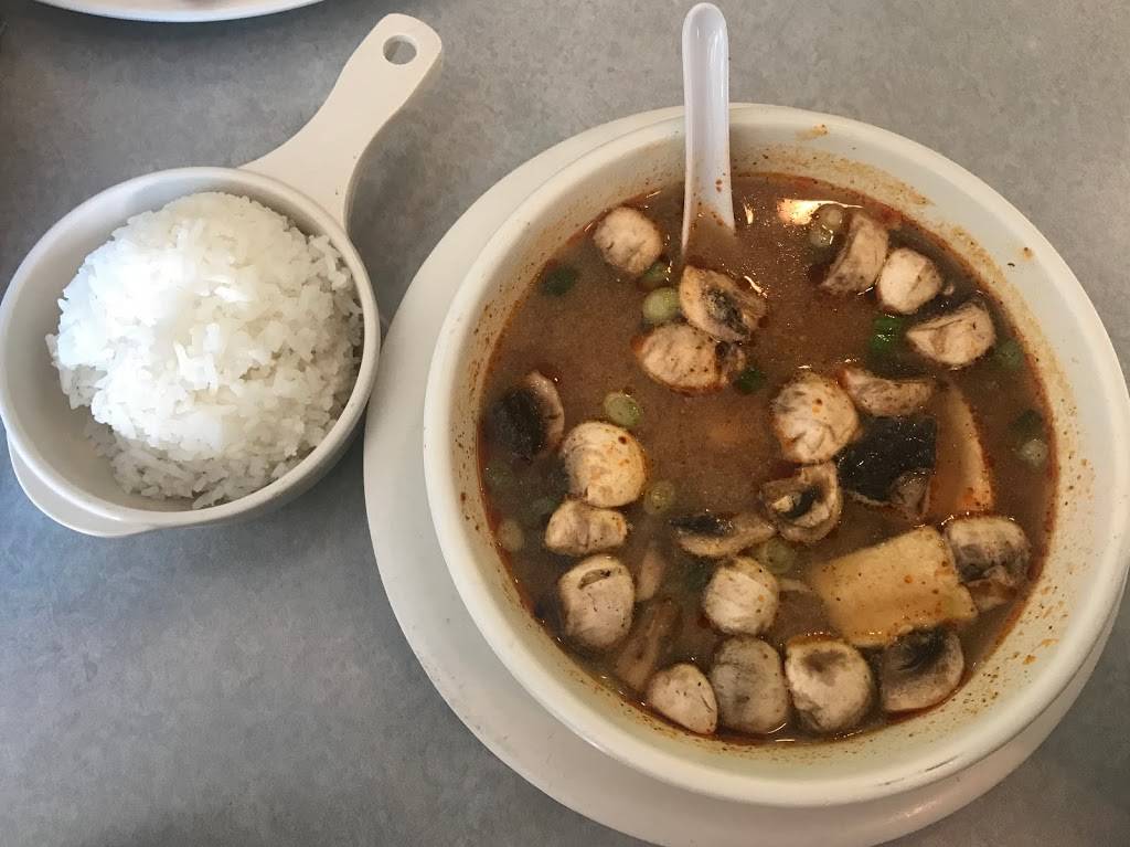 Khun Kay Thai Cafe | restaurant | 1209 Montrose Blvd, Houston, TX 77019, USA | 7135249614 OR +1 713-524-9614