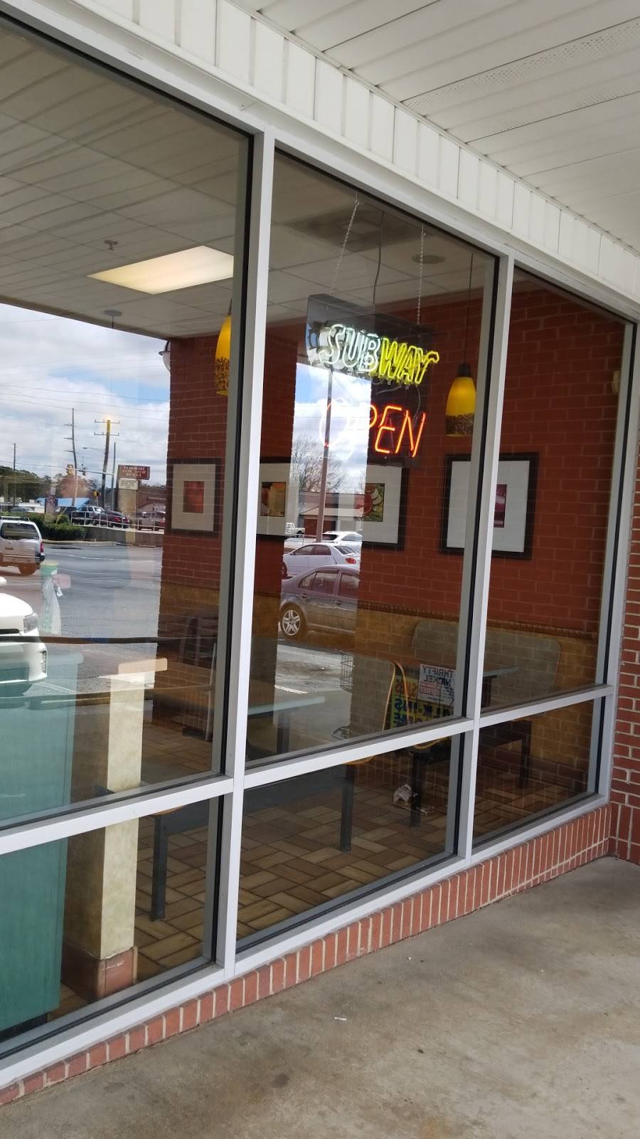 Subway | restaurant | 2200 Roswell Rd, Marietta, GA 30062, USA | 7705781818 OR +1 770-578-1818