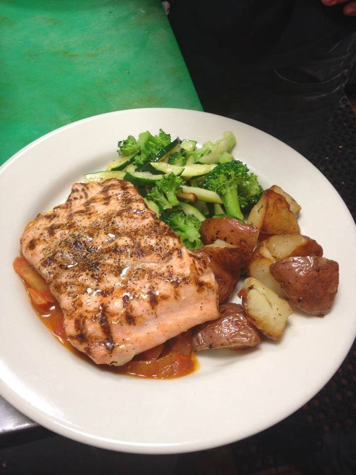 Capo | restaurant | 49 Covert Ave, Floral Park, NY 11001, USA | 5162165177 OR +1 516-216-5177