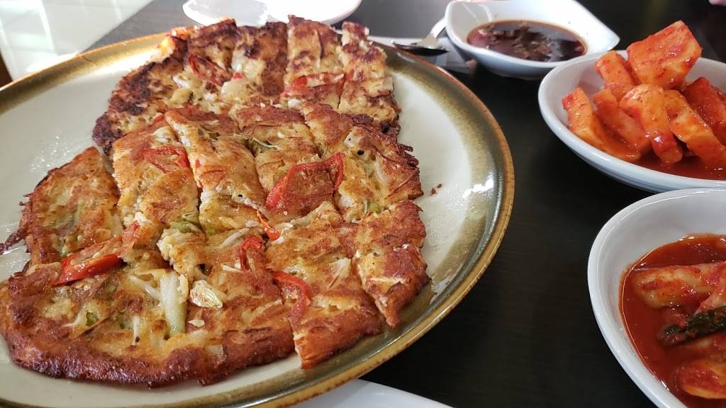 Jin Kook Korean Restaurant 진국이네 설렁탕 | restaurant | 33120 Pacific Hwy S #4, Federal Way, WA 98003, USA | 2535173700 OR +1 253-517-3700