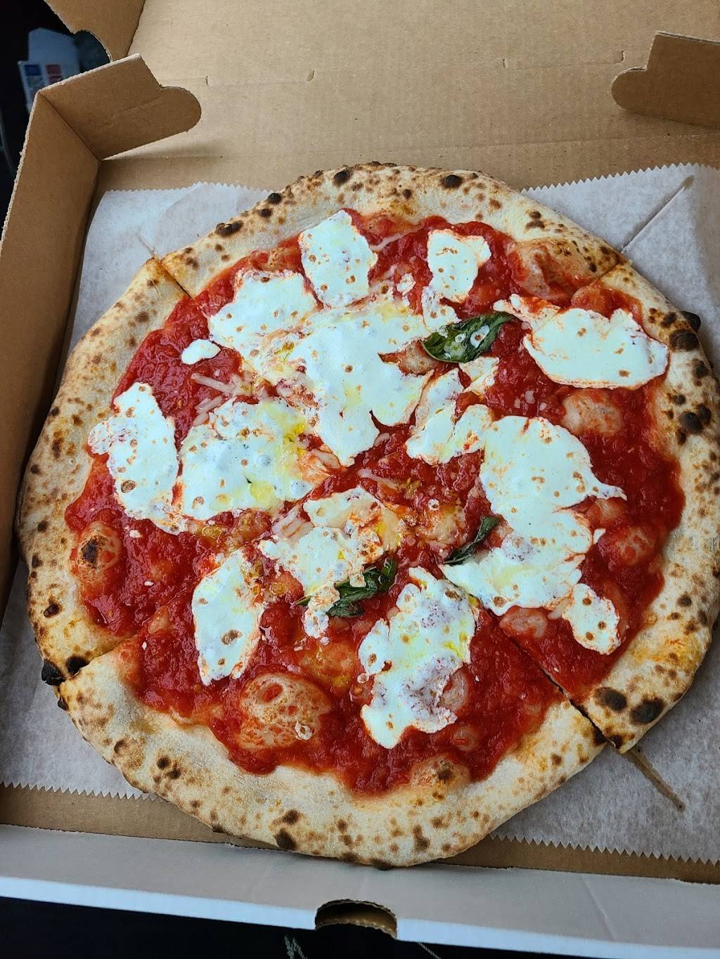 Mondo Kosher Wood Fired Pizza | restaurant | 509 Avenue P, Brooklyn, NY 11230, USA | 3477025711 OR +1 347-702-5711