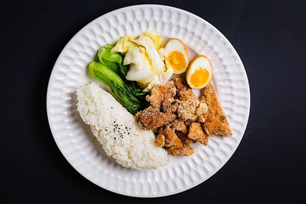 19 GOLD Taiwanese Restaurant 十九金麻辣燙 | restaurant | 3601 Fremont Ave N #101, Seattle, WA 98103, USA | 2065880952 OR +1 206-588-0952