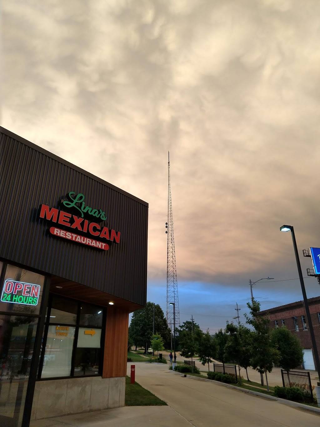 Linas Mexican Restaurant | restaurant | 1221 Keosauqua Way Suite 101, Des Moines, IA 50309, USA | 5152859138 OR +1 515-285-9138