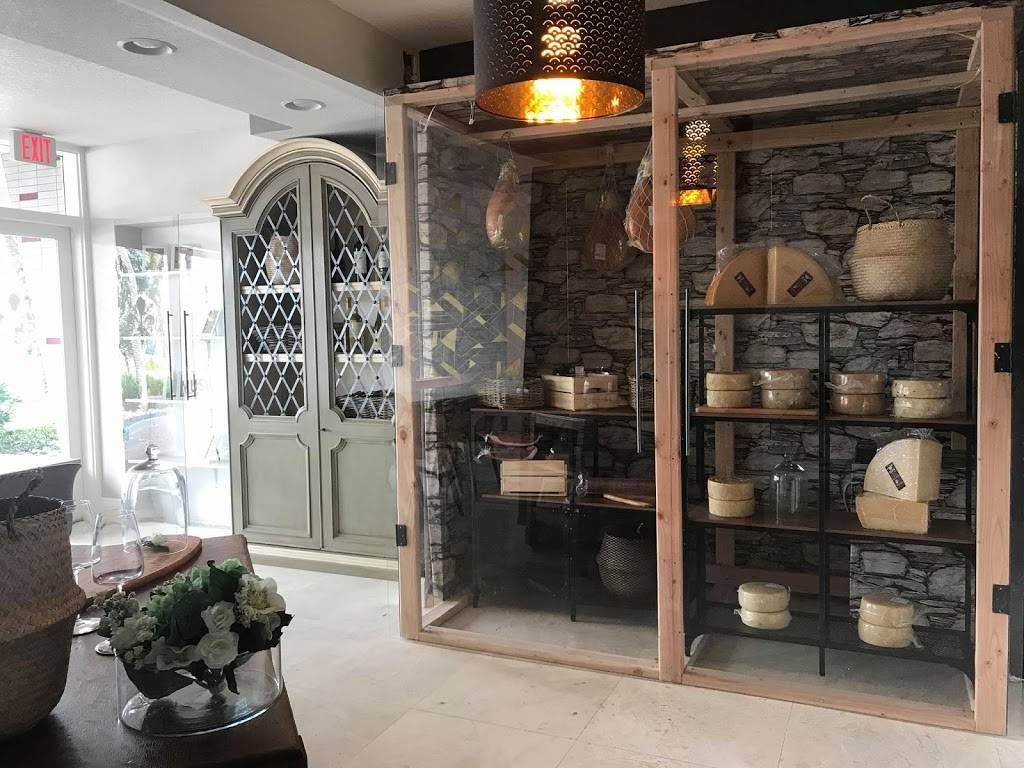 A bite | restaurant | 1272 N Palm Ave, Sarasota, FL 34236, USA | 9415652536 OR +1 941-565-2536