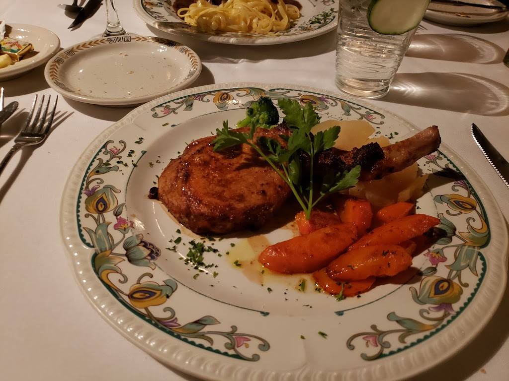 Le Petit Chateau | restaurant | 4615 Lankershim Blvd, North Hollywood, CA 91602, USA | 8187691812 OR +1 818-769-1812