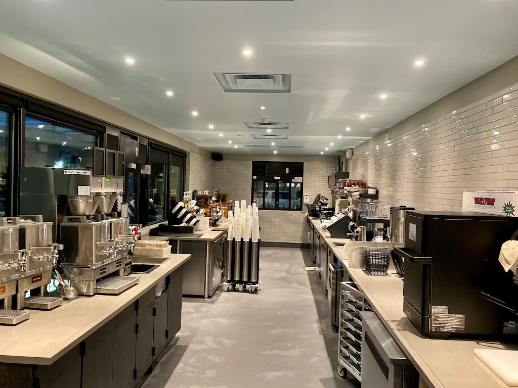 Starbucks | cafe | 1110 Country Club Dr, Madera, CA 93638, USA | 5597460029 OR +1 559-746-0029