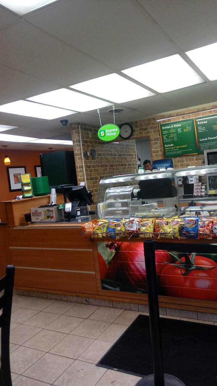 Subway Restaurants | restaurant | 14 Mill Rd, Bellville, OH 44813, USA | 4198864307 OR +1 419-886-4307